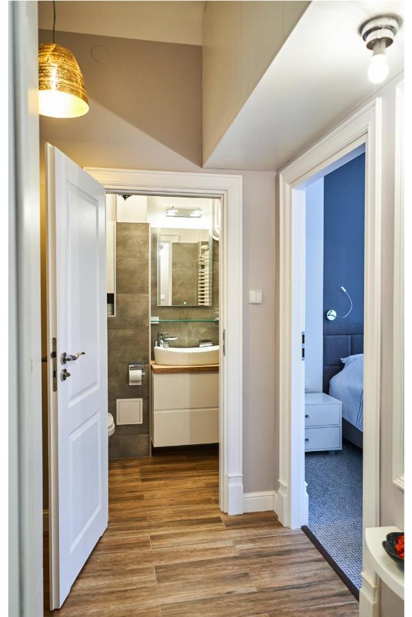 Kredytowa Warsaw Apartment ภายนอก รูปภาพ