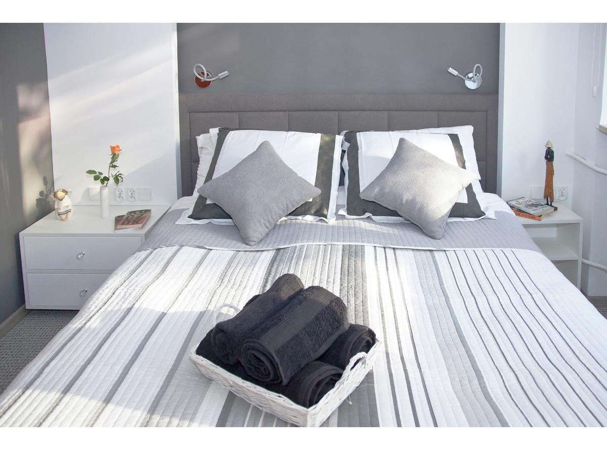 Kredytowa Warsaw Apartment ภายนอก รูปภาพ